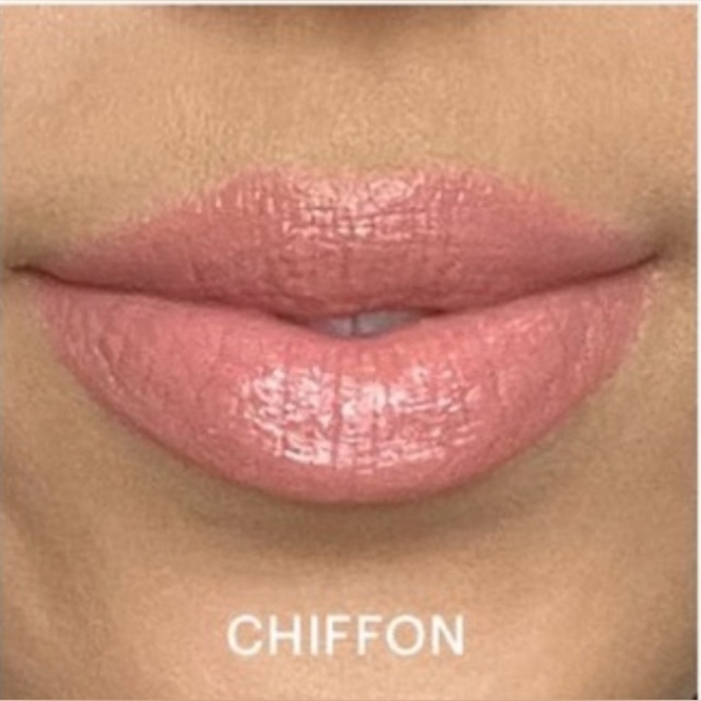 Lip Crayon Cream Glaze Shade Chiffon Glo Skin Beauty NIB